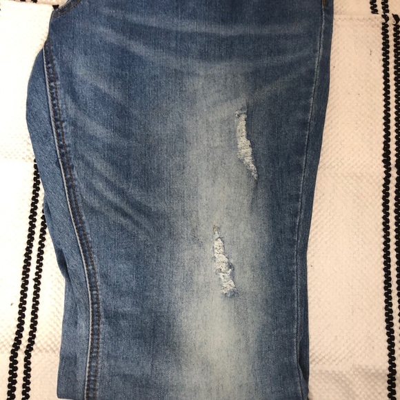 Maternity blue jeans - Picture 2 of 3